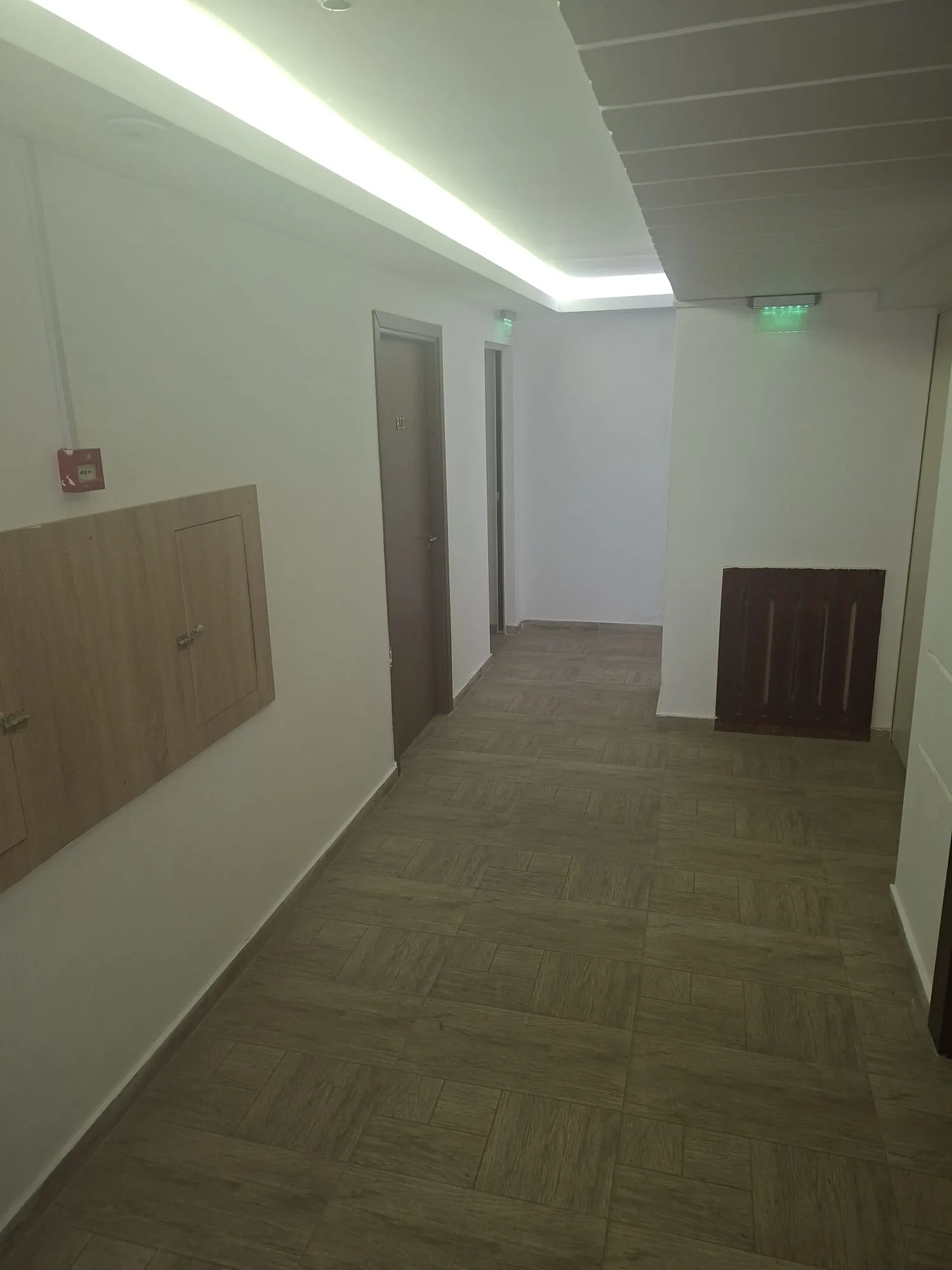 Corp A corridor